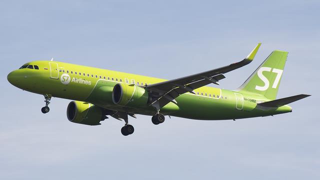 RA-73452:Airbus A320:S7 Airlines
